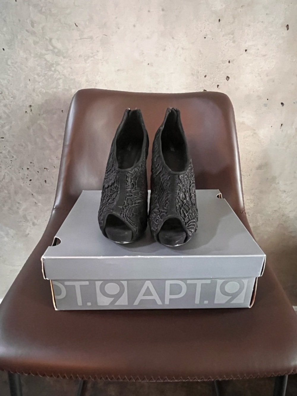 Apt. 9 4in Black Lace Peep-Toe Heels